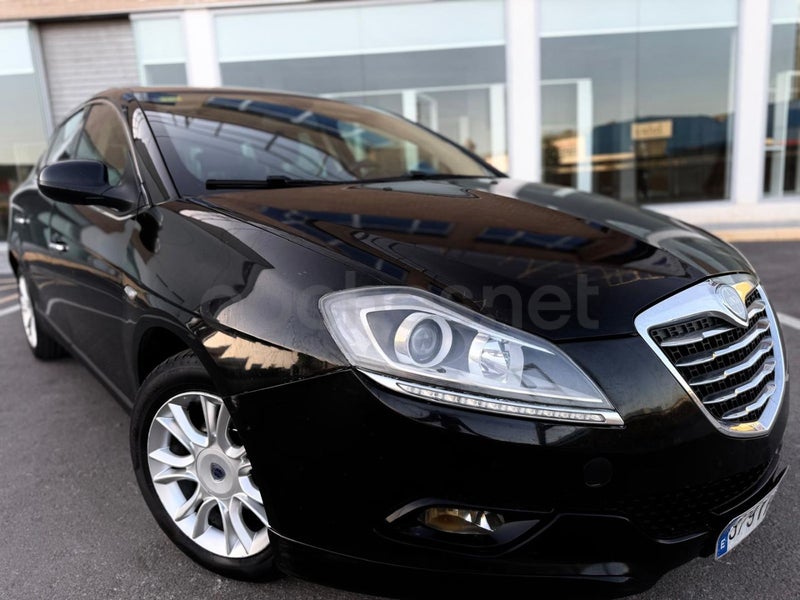 Lancia Delta 2013 — photo 2