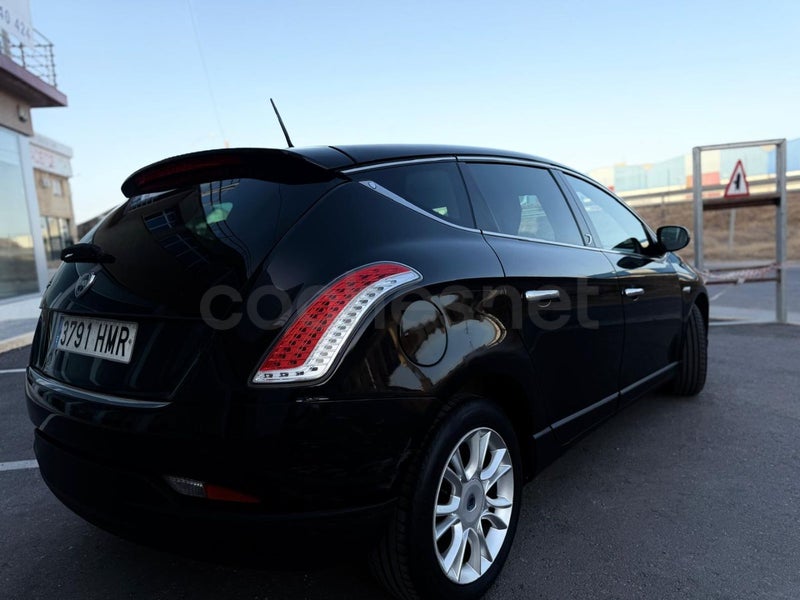 Lancia Delta 2013 — photo 6