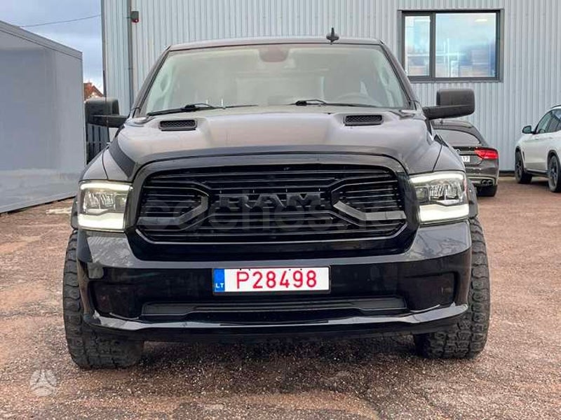 Dodge Ram 5.7 2021