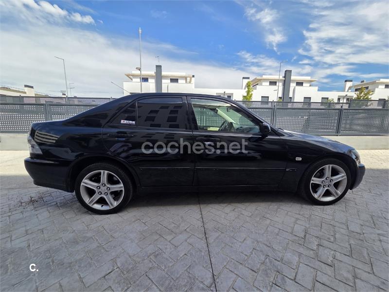Lexus Is200 2004 — photo 4