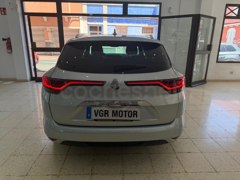 Renault Mégane 2023 — photo 5