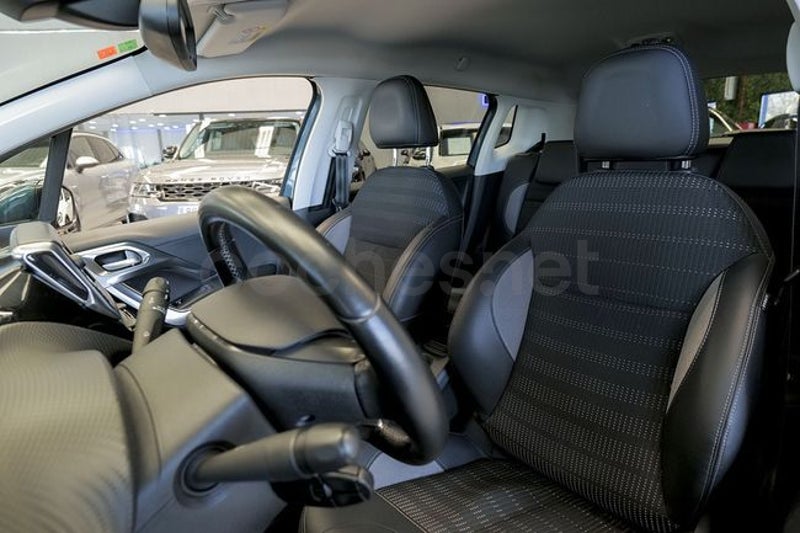Peugeot 2008 2019 — photo 7