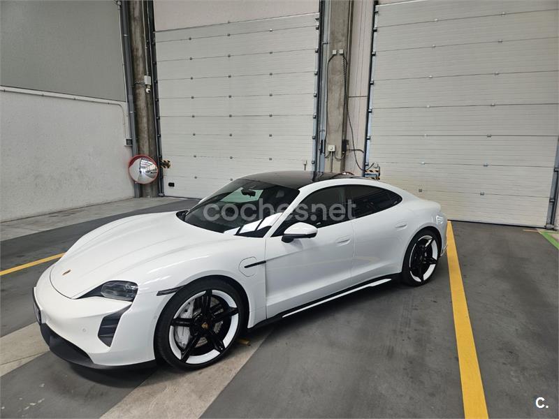 Porsche Taycan 2020