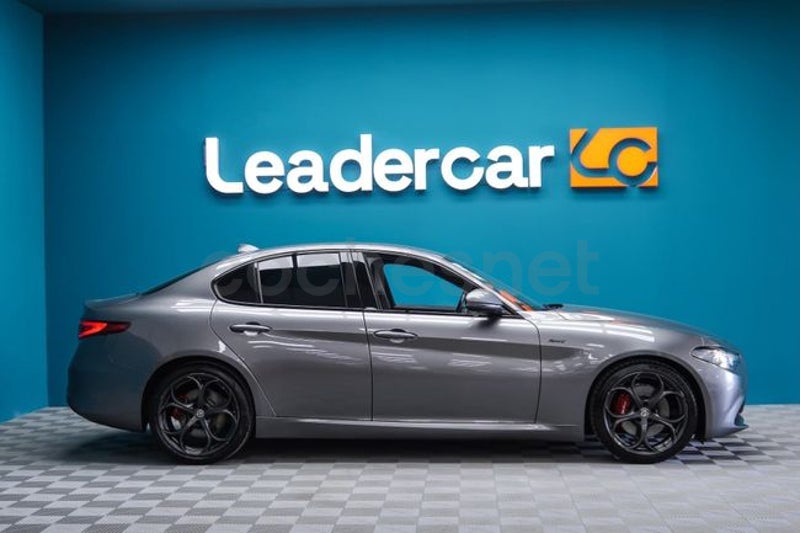 Alfa Romeo Giulia 2021 — photo 3