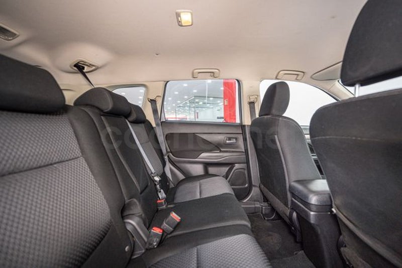 Mitsubishi Outlander 2016 — photo 7