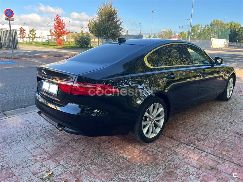 Jaguar Xf 2017 — photo 3