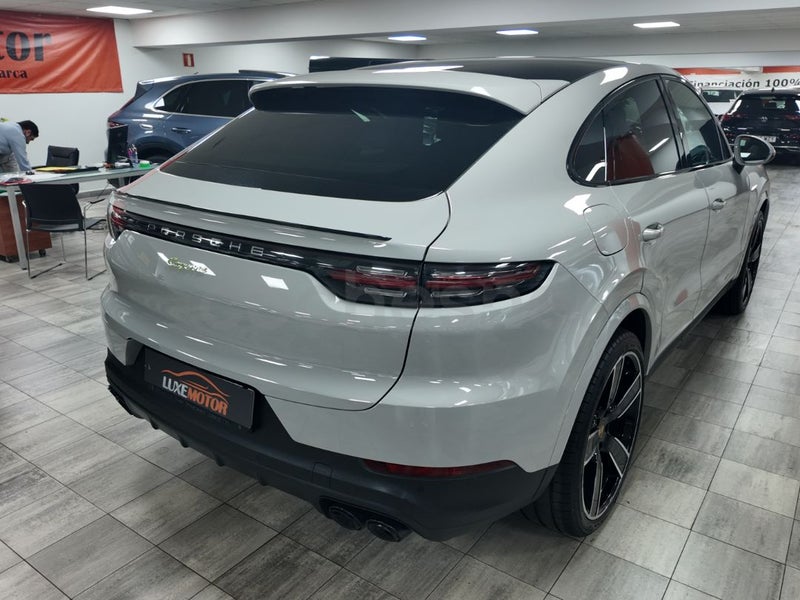 Porsche Cayenne Coupé 2022 — photo 3