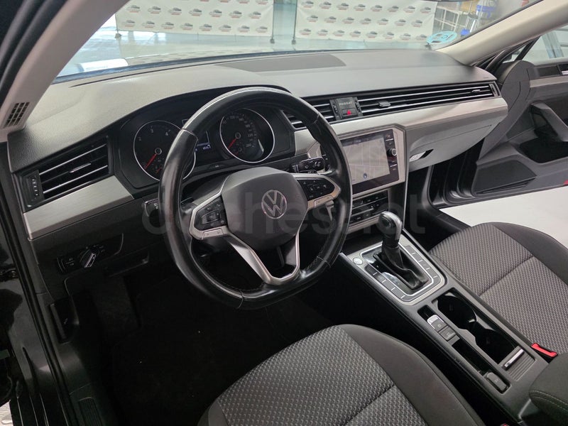 Volkswagen Passat 2022 — photo 6