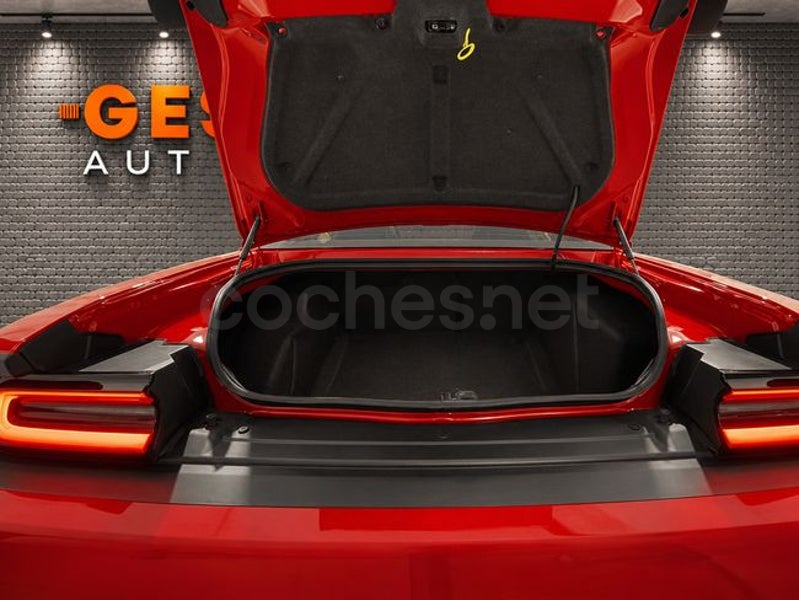 Dodge Challenger 2024 — photo 8