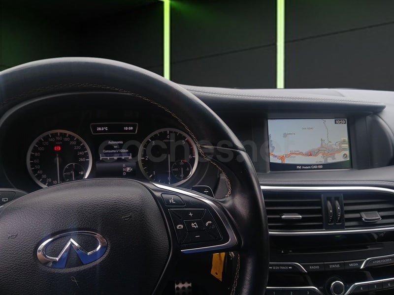 Infiniti Q30 2017 — photo 8