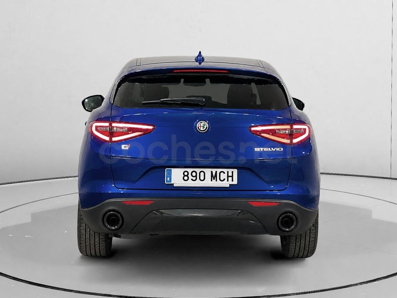 Alfa Romeo Stelvio 2022 — photo 4