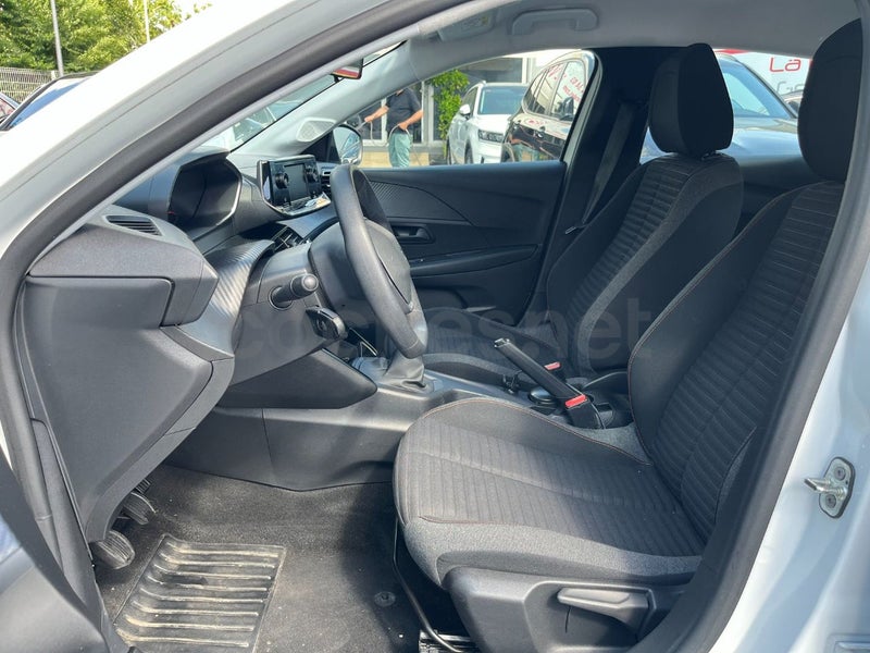 Peugeot 208 2022 — photo 6
