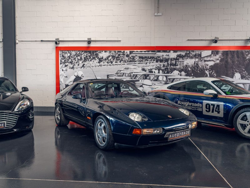 Porsche 928 1992 — photo 2