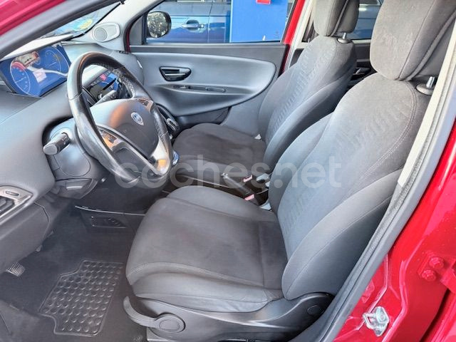 Lancia Ypsilon 2014 — photo 5