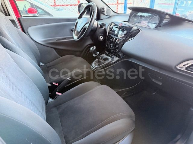 Lancia Ypsilon 2014 — photo 7