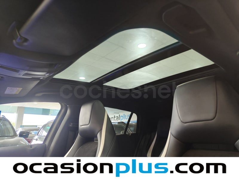 Infiniti Q30 2017 — photo 6