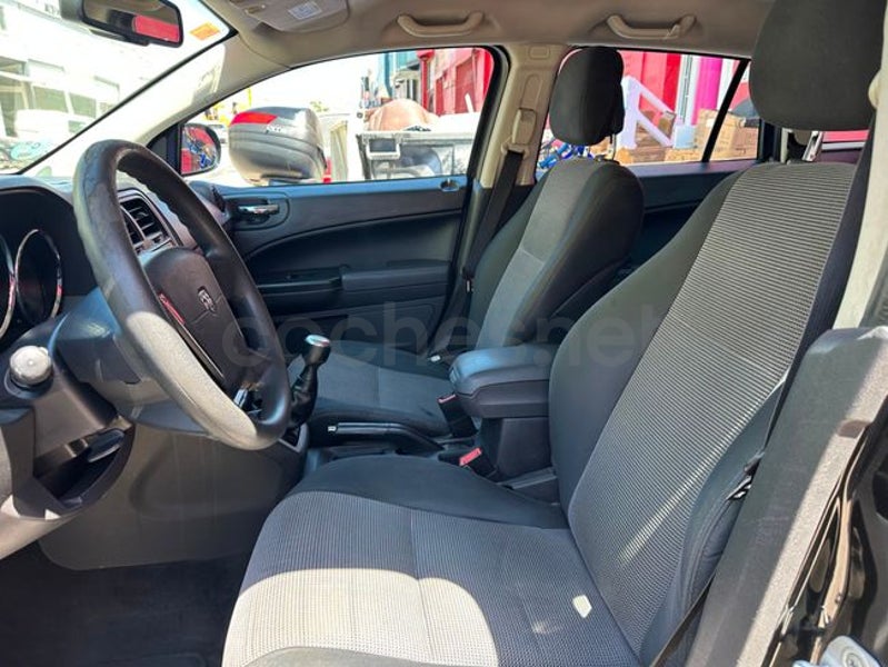 Dodge Caliber 2010 — photo 6