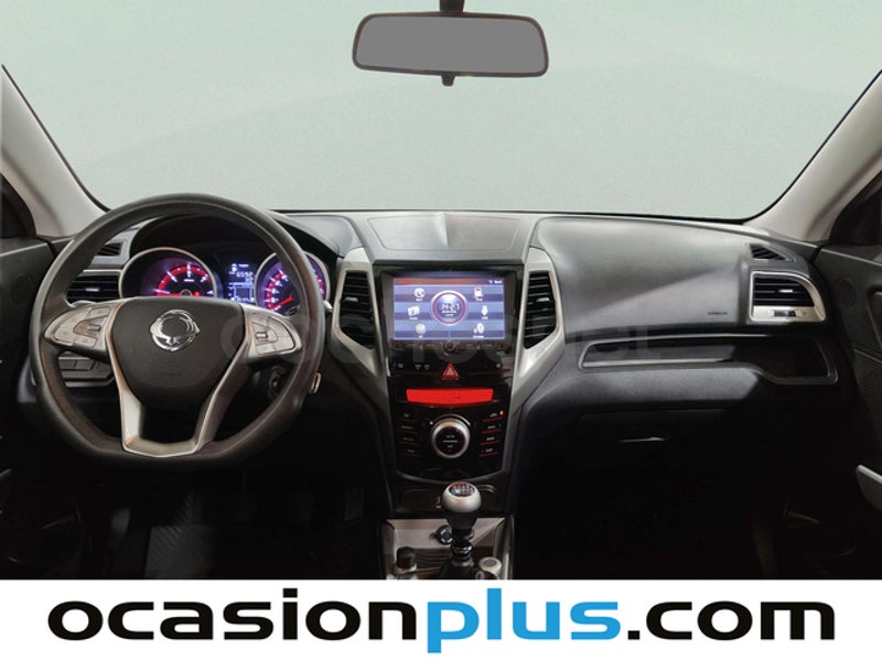 Ssangyong Tivoli 2017 — photo 6