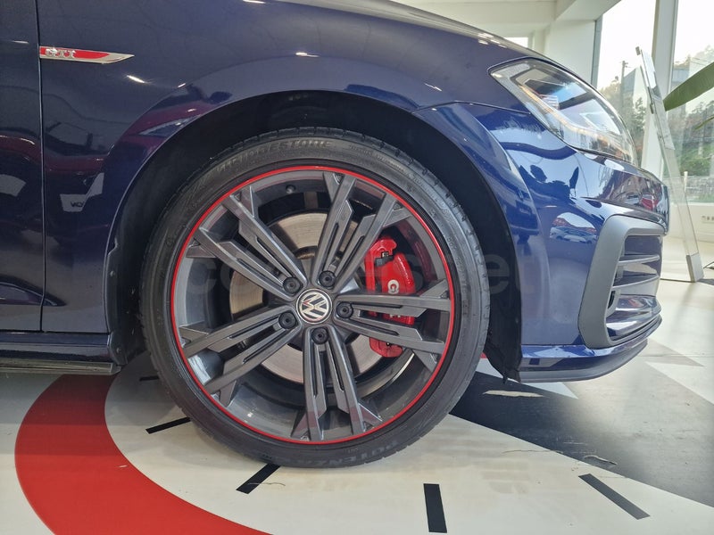 Volkswagen Golf 2019 — photo 8