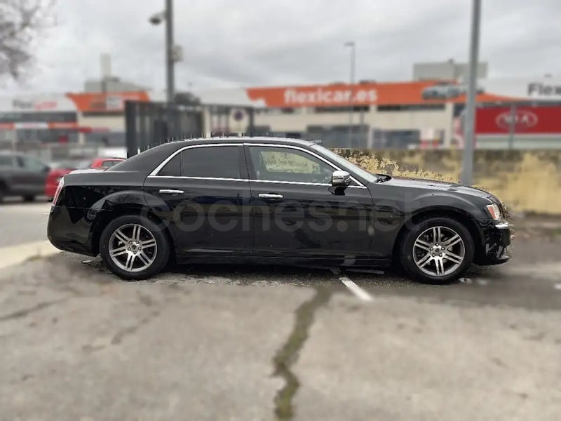 Lancia Thema 2012 — photo 5
