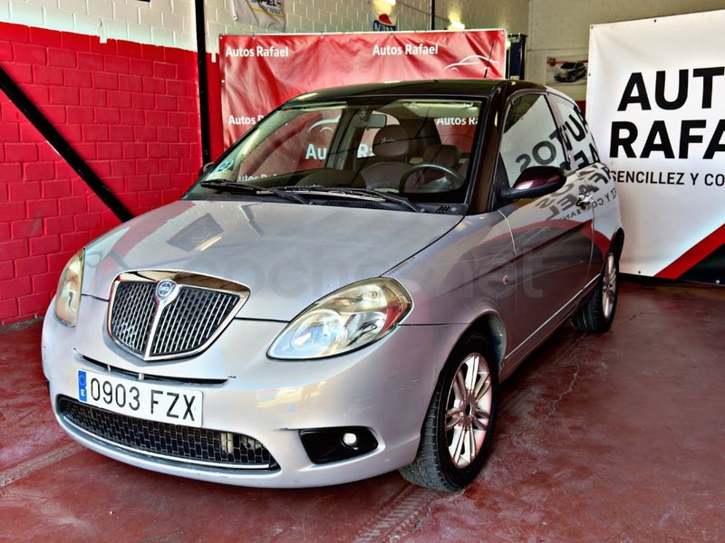 Lancia Ypsilon 2008 — photo 2