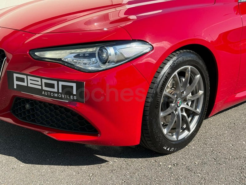Alfa Romeo Giulia 2019 — photo 6