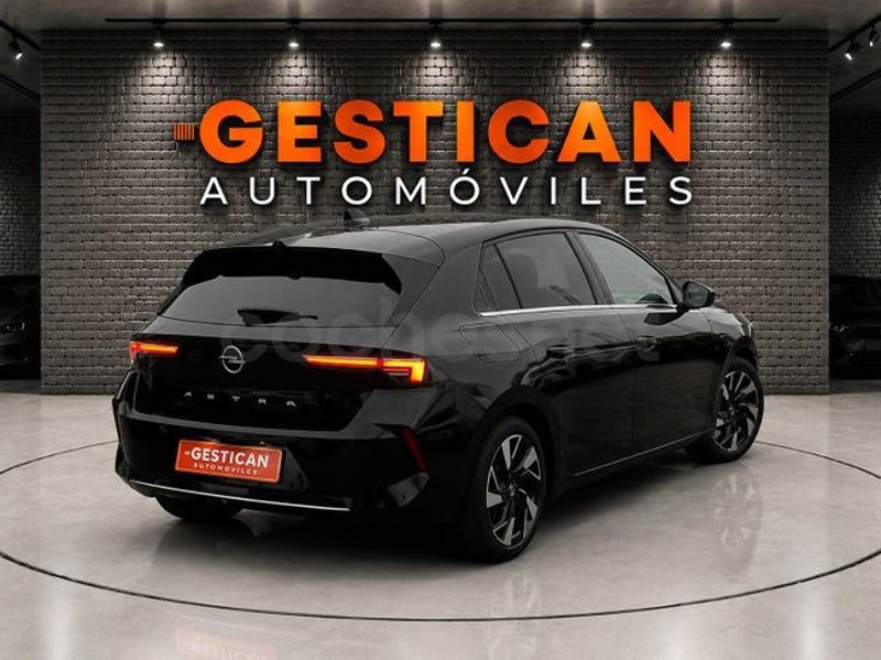 Opel Astra 2023 — photo 5