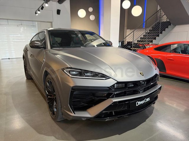 Lamborghini Urus 2026