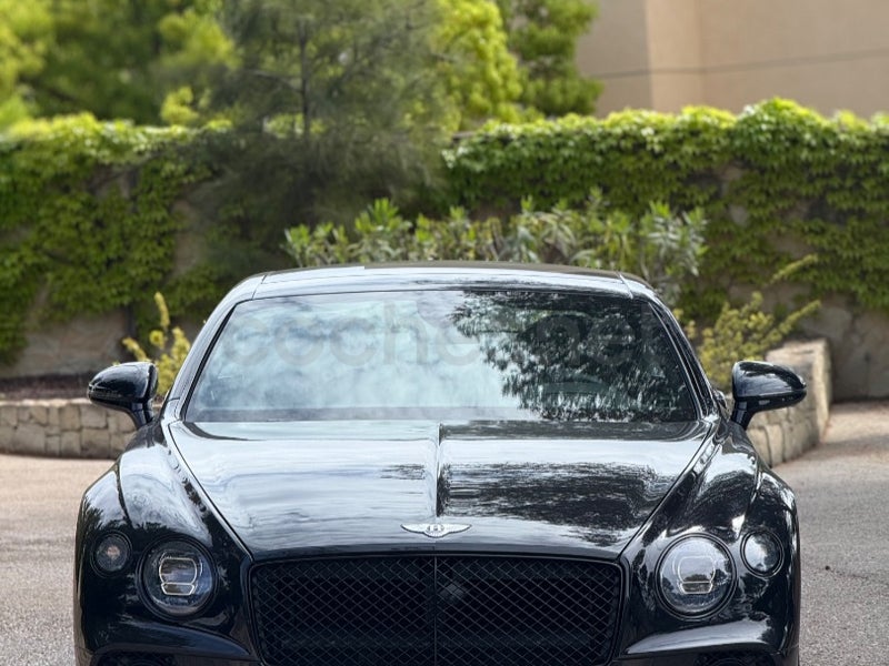 Bentley Continental Gt 2023 — photo 4