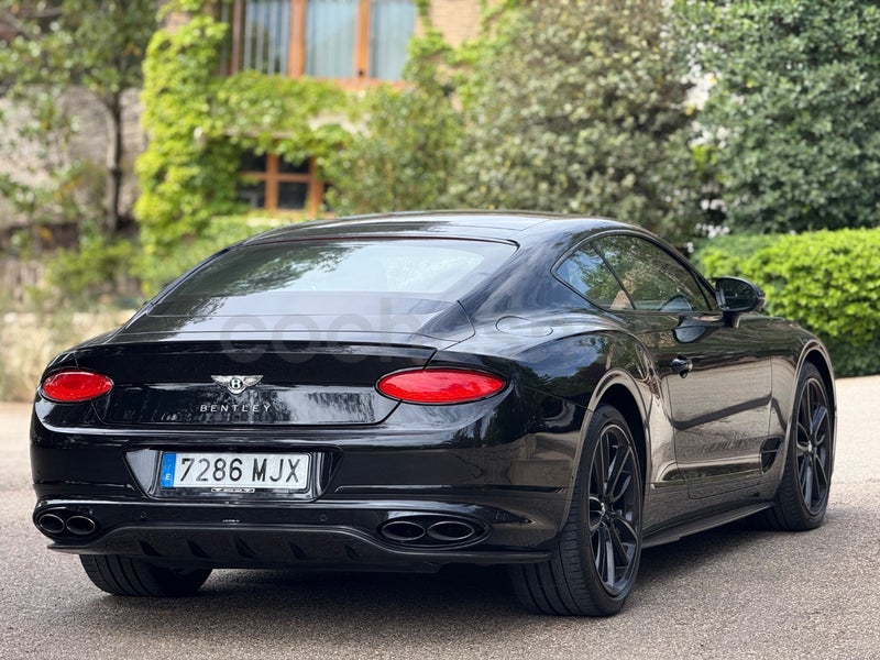 Bentley Continental Gt 2023 — photo 8