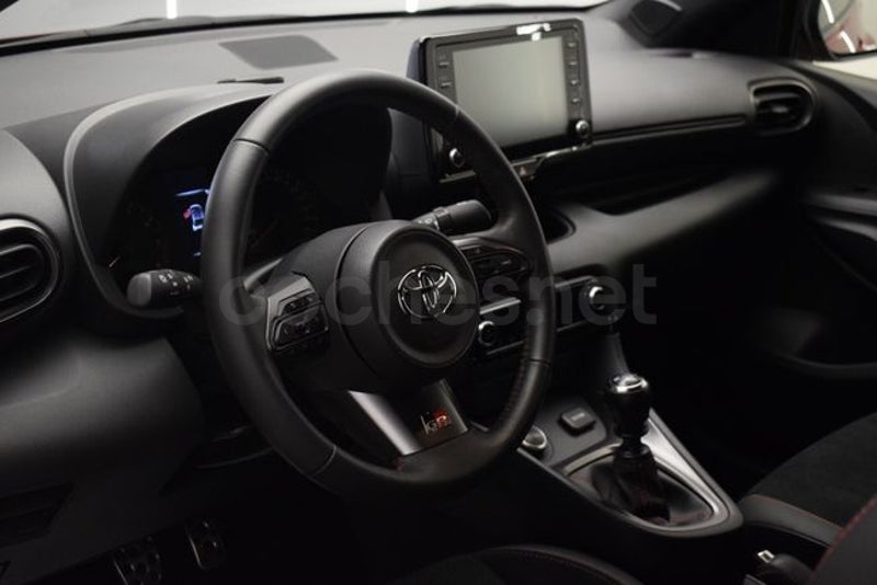 Toyota Gr Yaris 2023 — photo 8