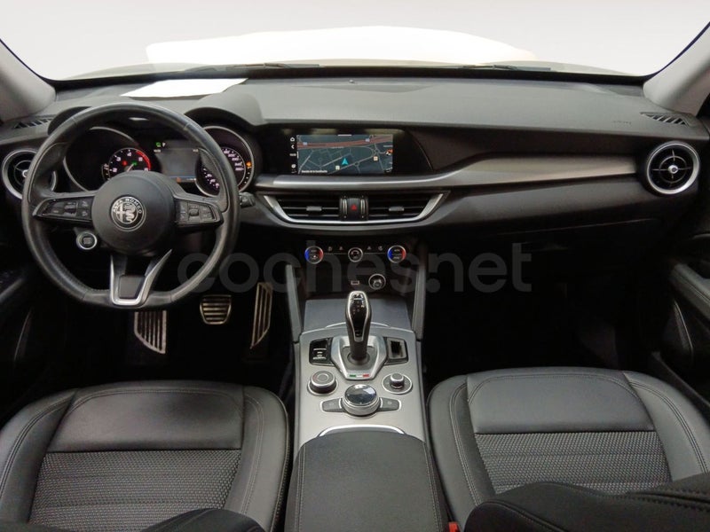 Alfa Romeo Stelvio 2021 — photo 6