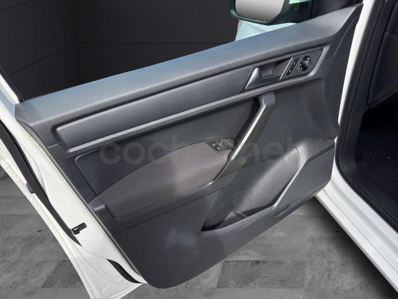 Volkswagen Caddy 2016 — photo 8