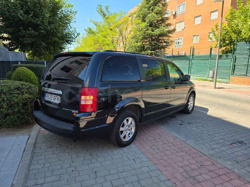 Chrysler Grand Voyager 2010 — photo 8