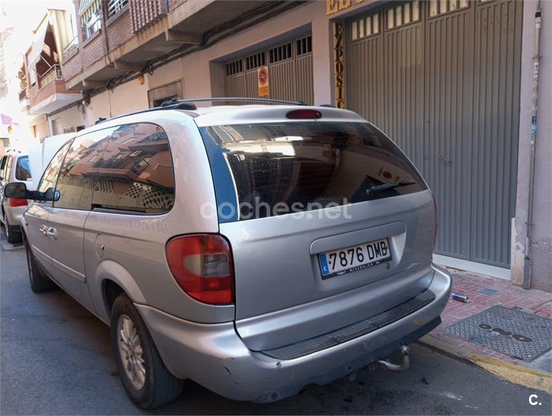 Chrysler Grand Voyager 2004 — photo 2