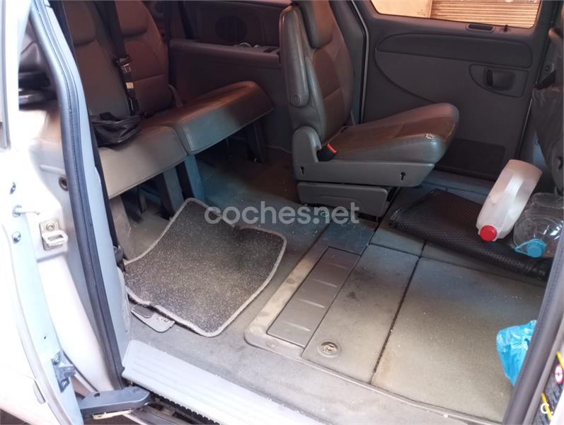 Chrysler Grand Voyager 2004 — photo 6