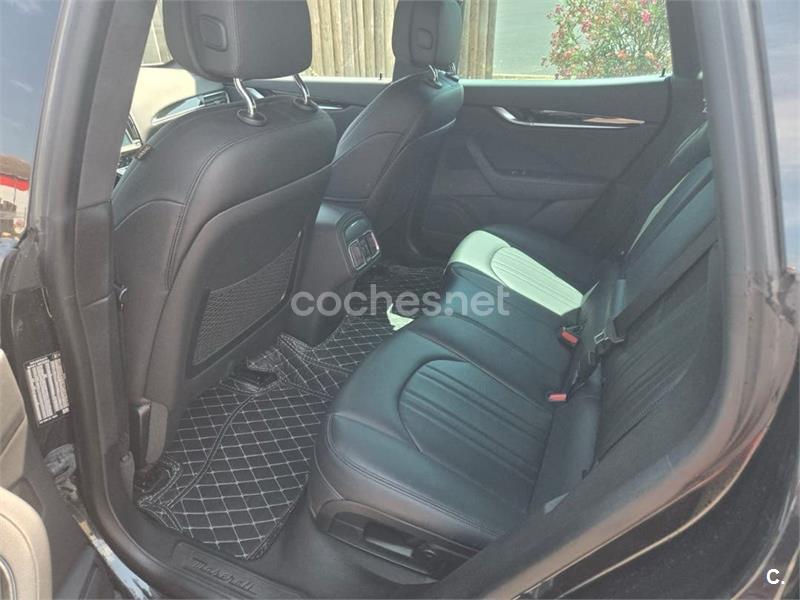 Maserati Levante 2017 — photo 5