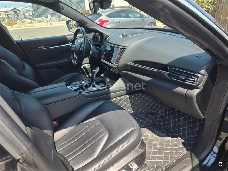 Maserati Levante 2017 — photo 6