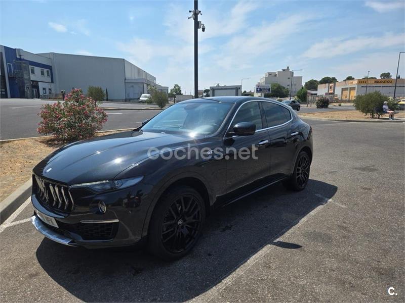 Maserati Levante 2017 — photo 7