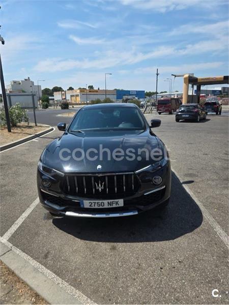 Maserati Levante 2017 — photo 8