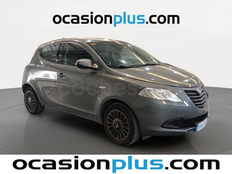 Lancia Ypsilon 2014 — photo 2