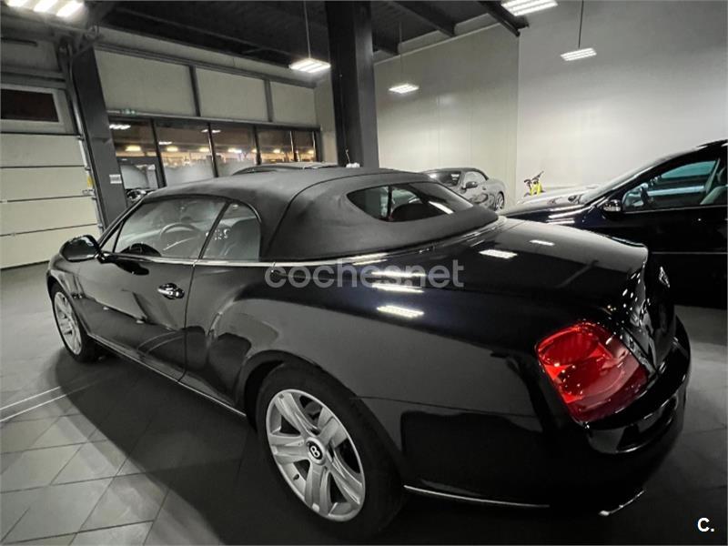 Bentley Continental Gtc 2011 — photo 2