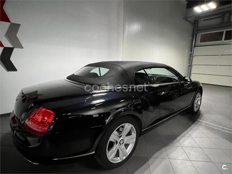 Bentley Continental Gtc 2011 — photo 3