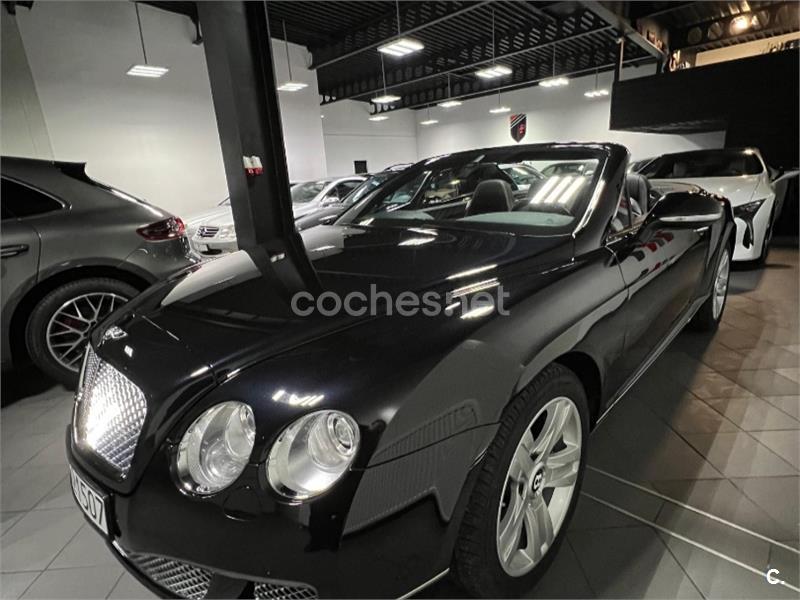 Bentley Continental Gtc 2011 — photo 8