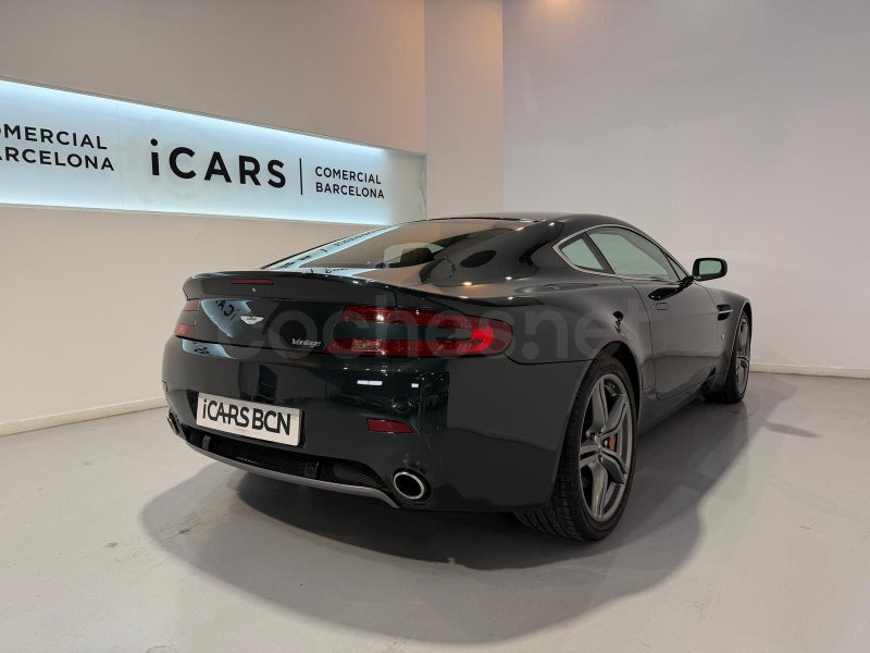 Aston Martin Vantage V8 2011 — photo 4