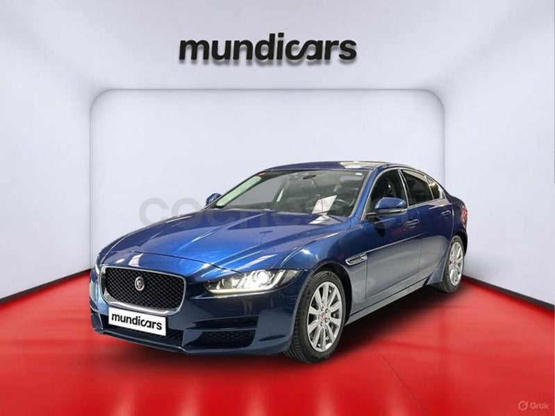 Jaguar Xe 2015 — photo 7