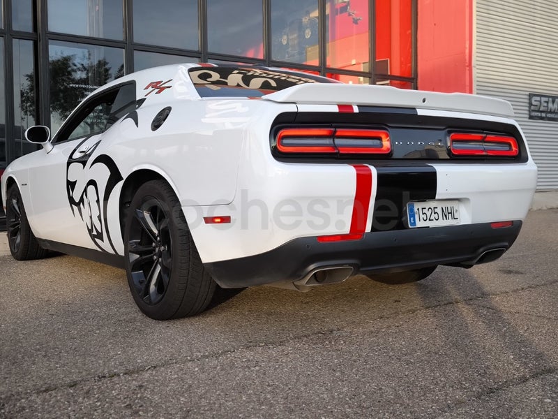 Dodge Challenger 2022 — photo 3