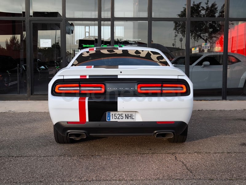 Dodge Challenger 2022 — photo 6