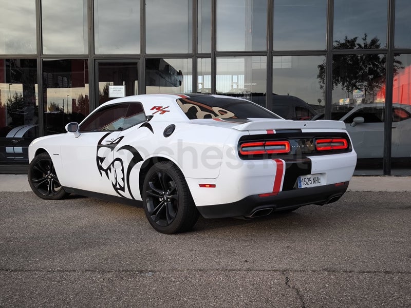 Dodge Challenger 2022 — photo 8