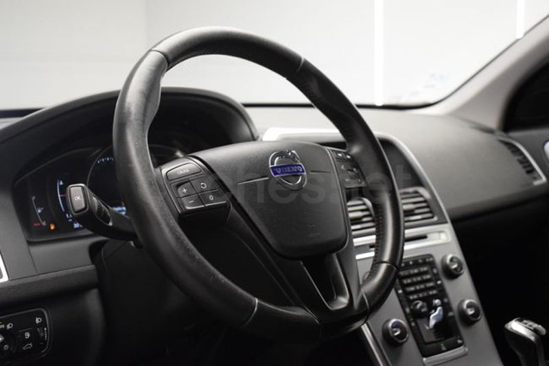 Volvo Xc60 2017 — photo 5